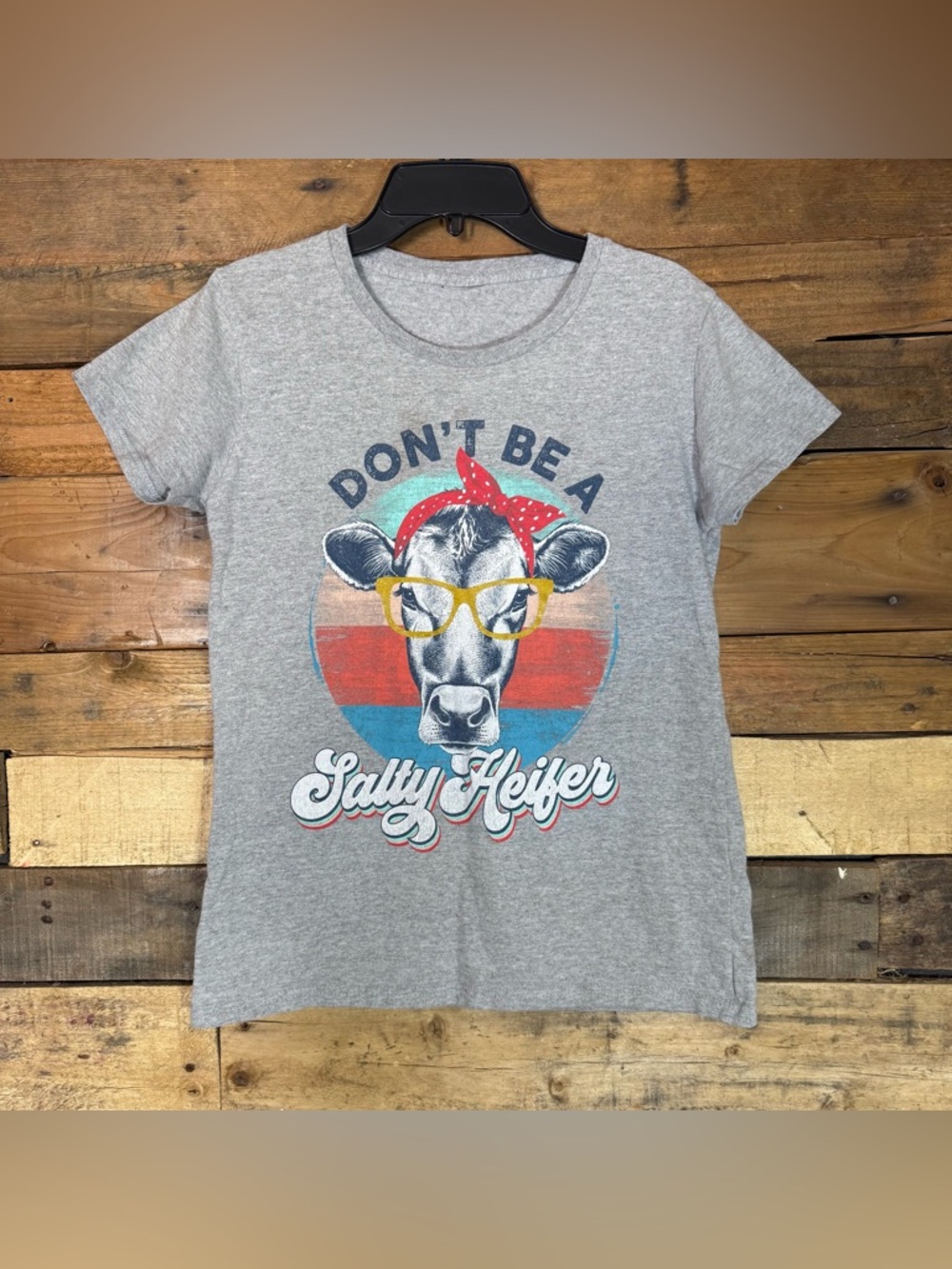 Don't Be a Salty Heifer T-Shirt cow in glasses Size Youth Large 8/10‎